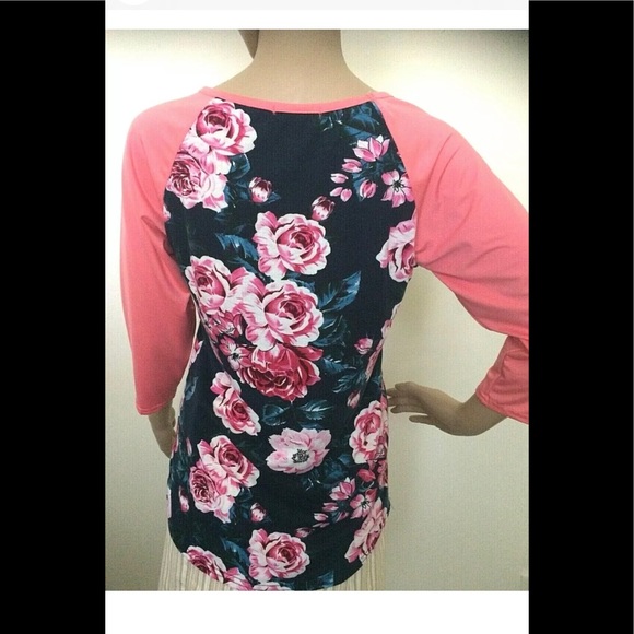 Fashion Classic Collection Womens Stretch Top Size Small Multi Color - Picture 6 of 6